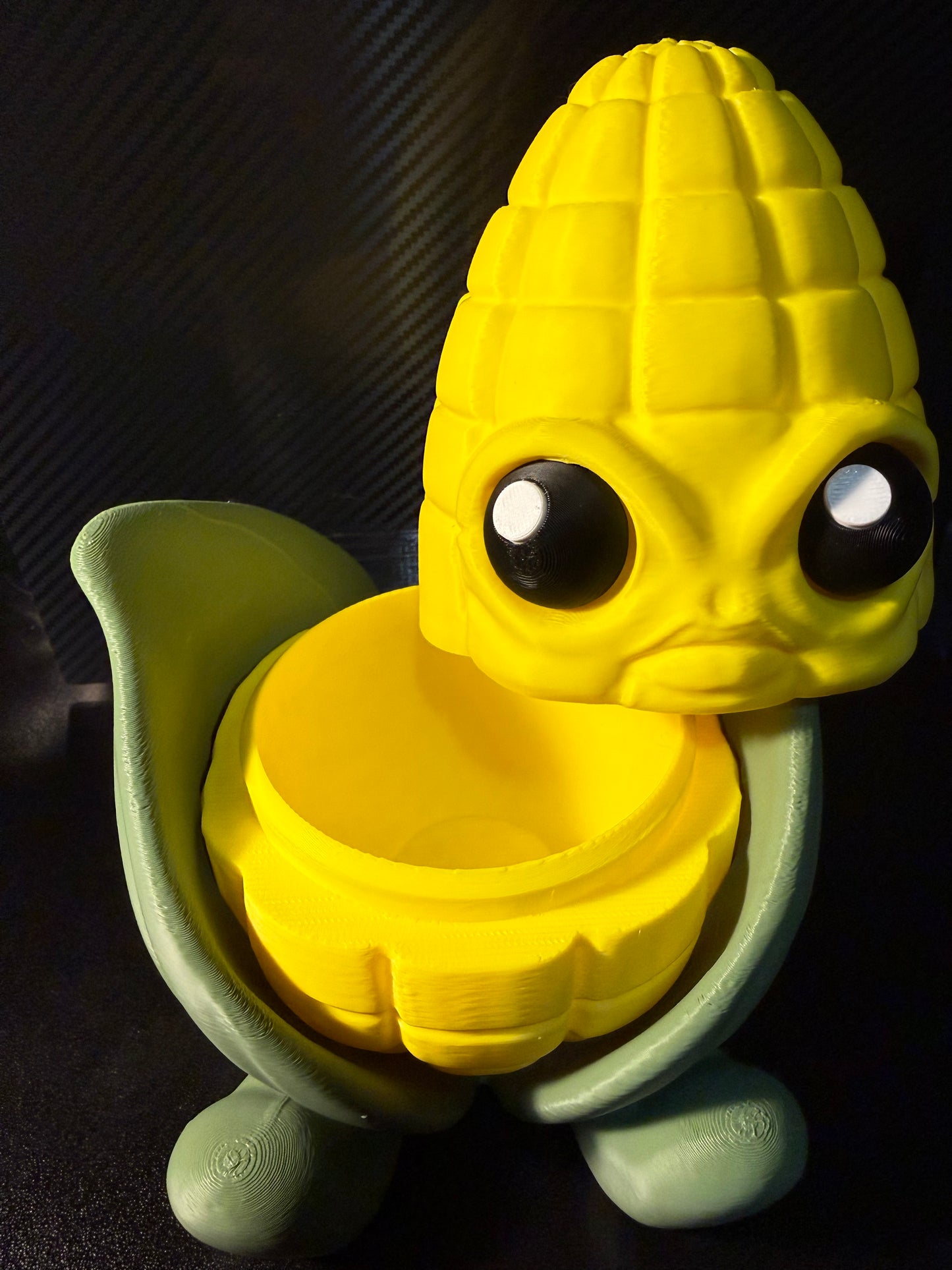 Pensive Corn Container